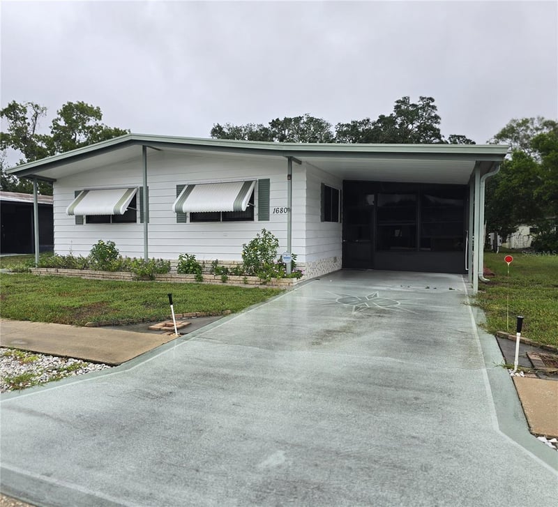 16802 Harley St, Hudson, FL 34667