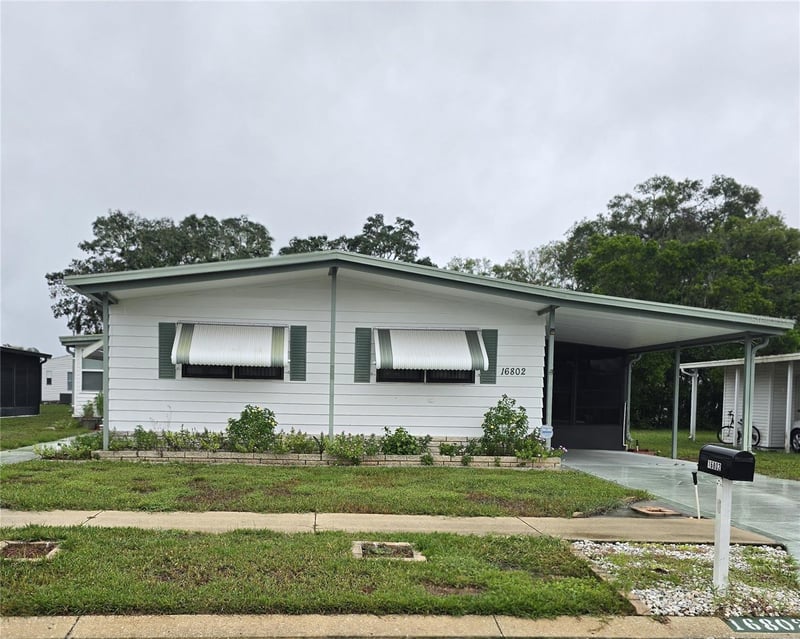 16802 Harley St, Hudson, FL 34667