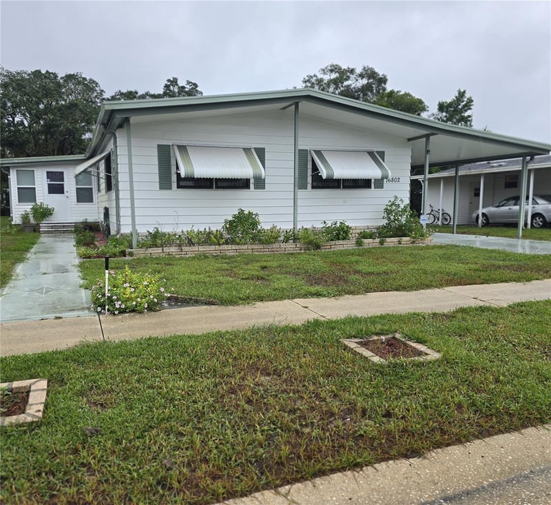 16802 Harley St, Hudson, FL 34667