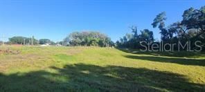 2902 S Kingsway Rd, Seffner, FL 33584