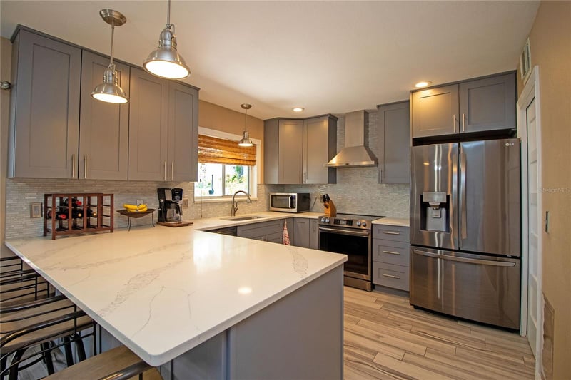 1640 Cape Hope Ave NE #2, St Petersburg, FL 33702