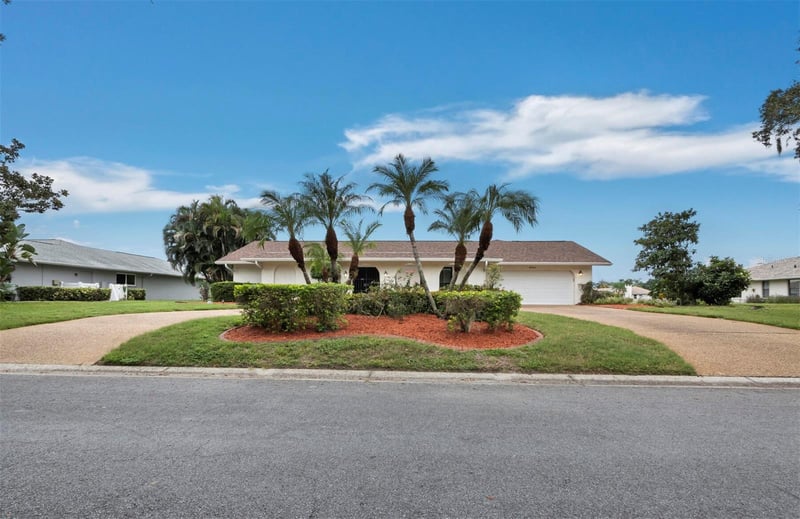 6945 Country Lakes Cir, Sarasota, FL 34243