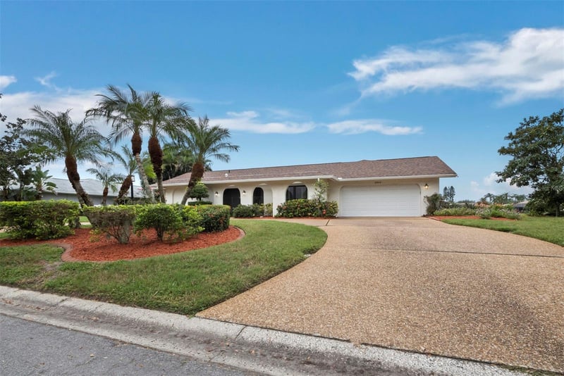 6945 Country Lakes Cir, Sarasota, FL 34243