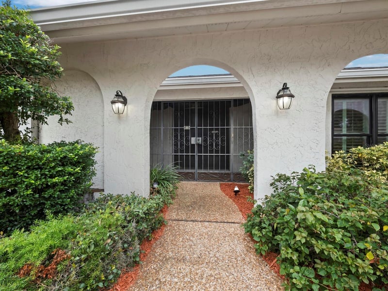 6945 Country Lakes Cir, Sarasota, FL 34243