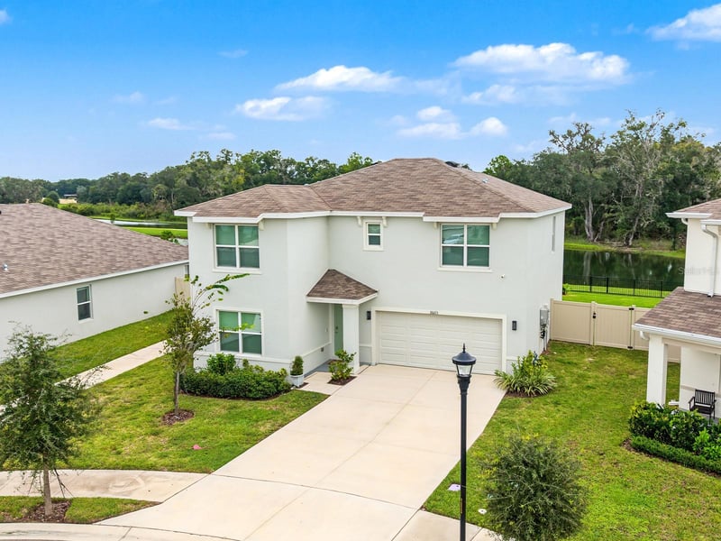 36013 Ellsworth Pl, Zephyrhills, FL 33541