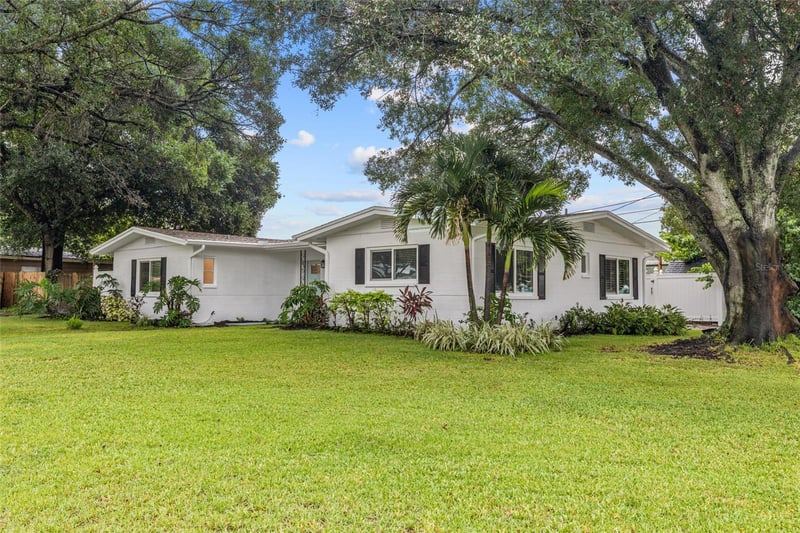 5618 31st Ave N, St Petersburg, FL 33710