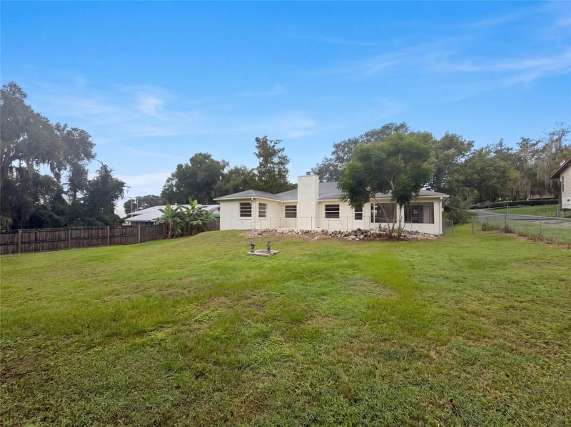 12054 Joe Herrmann Dr, San Antonio, FL 33576