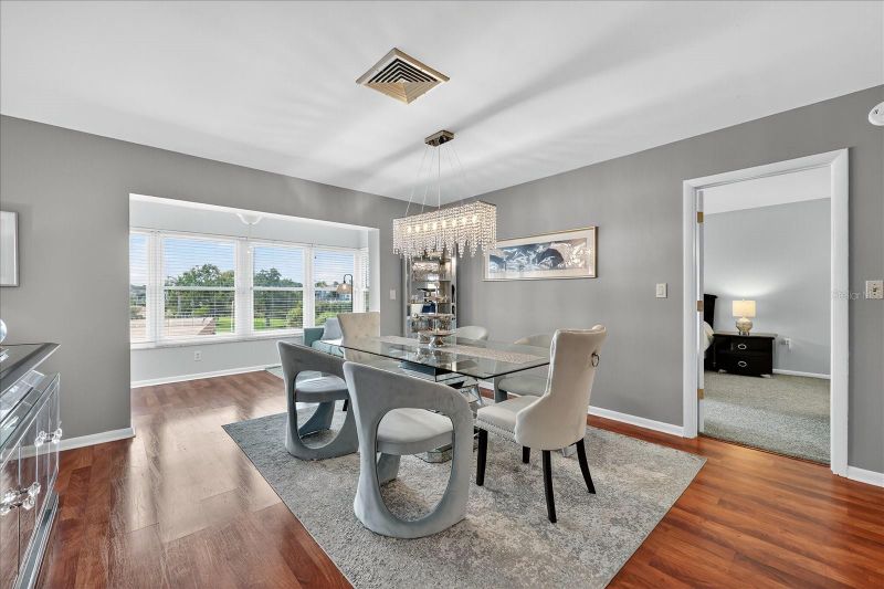 5020 Brittany Dr S #322, St Petersburg, FL 33715