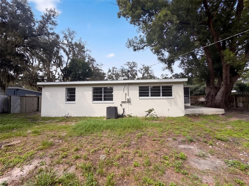 409 Berwick Ave, Temple Terrace, FL 33617