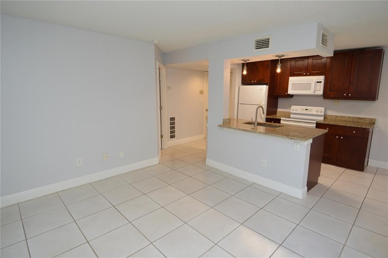 8709 Fancy Finch Dr #102, Tampa, FL 33614