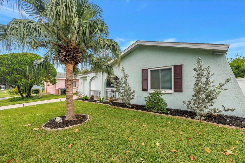 605 5th Ave SE, Largo, FL 33771