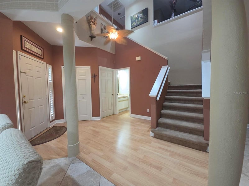 450 Date Palm Ct NE, St Petersburg, FL 33703