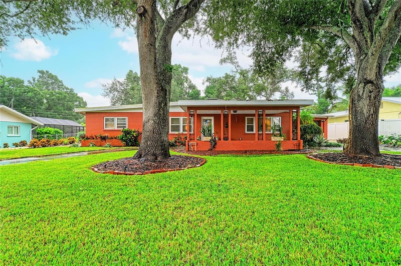 126 Holly Ave, Sarasota, FL 34243