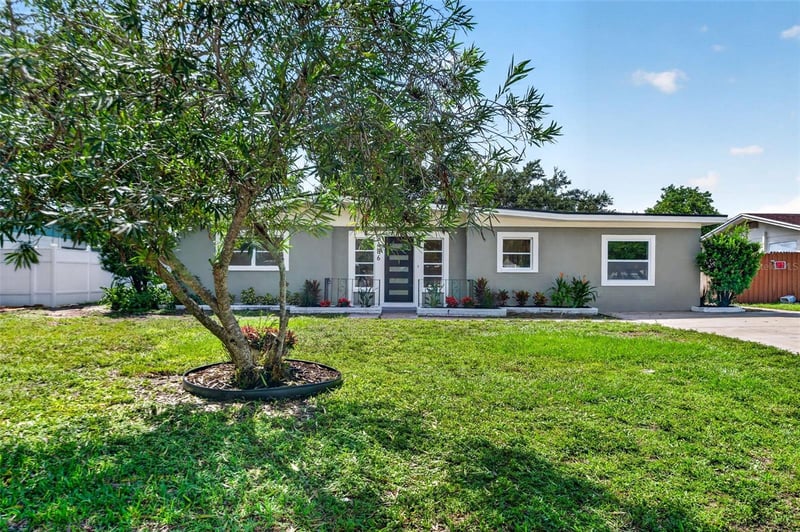 3486 Floral Dr, Largo, FL 33771