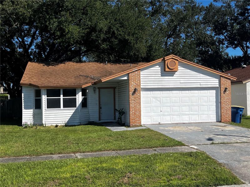 1890 Feather Tree Cir, Clearwater, FL 33765