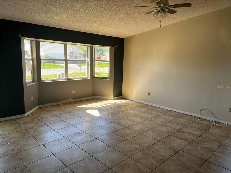 1890 Feather Tree Cir, Clearwater, FL 33765