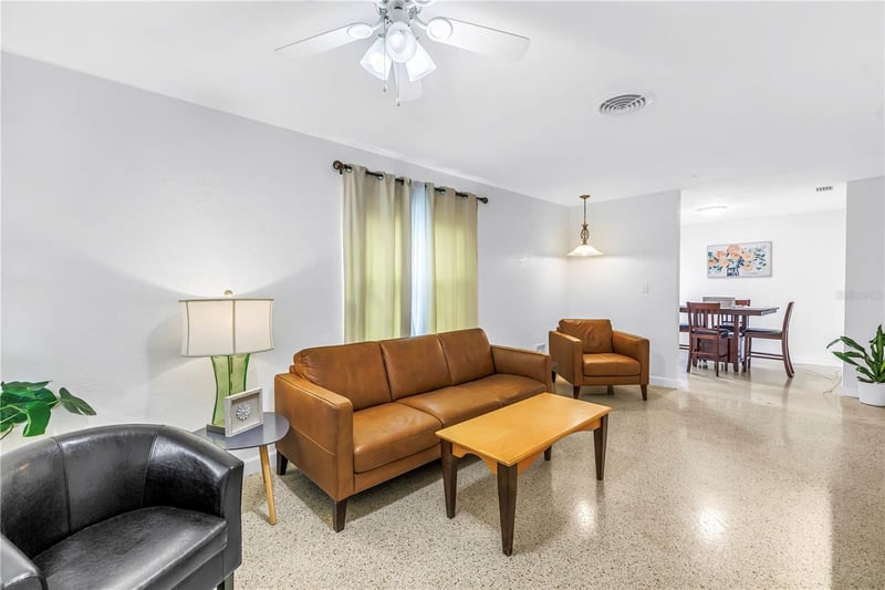2511 Quincy St S, St Petersburg, FL 33711