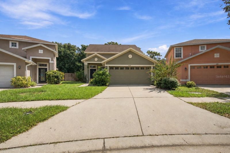 10321 Avelar Ridge Dr, Riverview, FL 33578