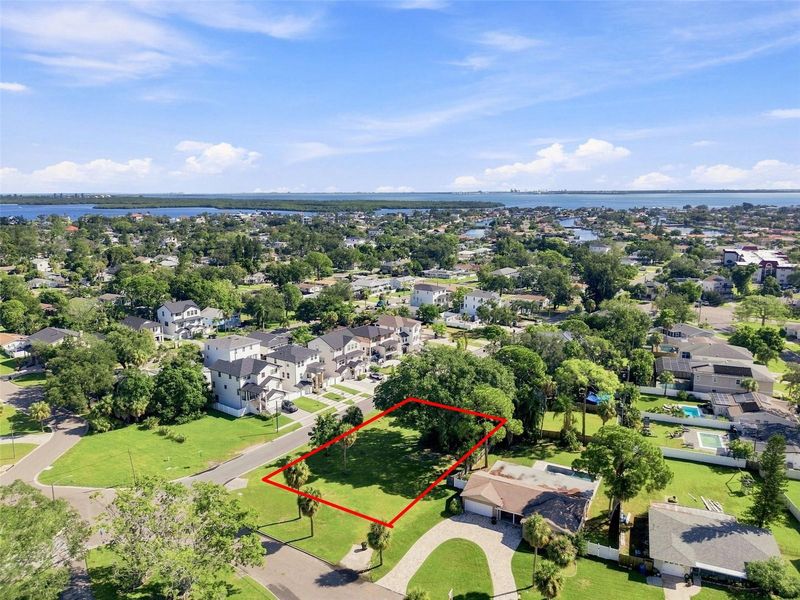 4647 Venetian Blvd NE, St Petersburg, FL 33703