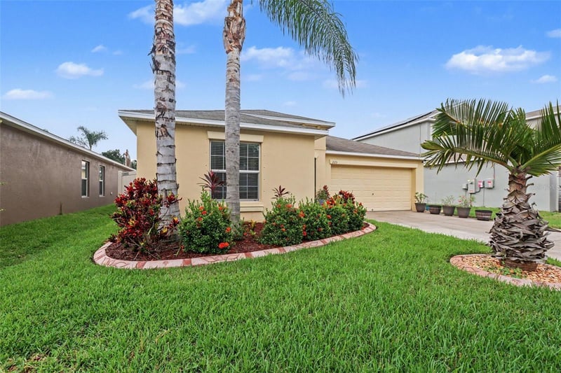 223 Cascade Bend Dr, Ruskin, FL 33570