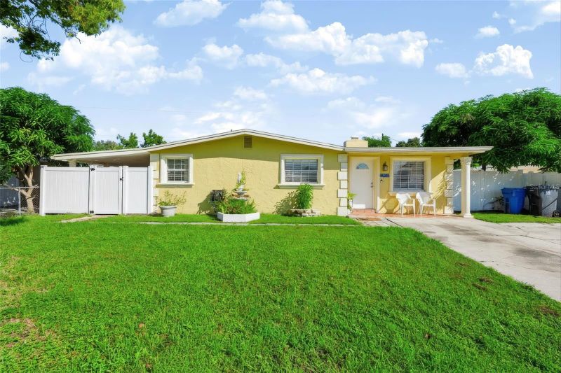 4515 W North St, Tampa, FL 33614