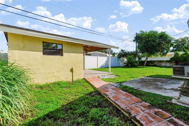 4515 W North St, Tampa, FL 33614