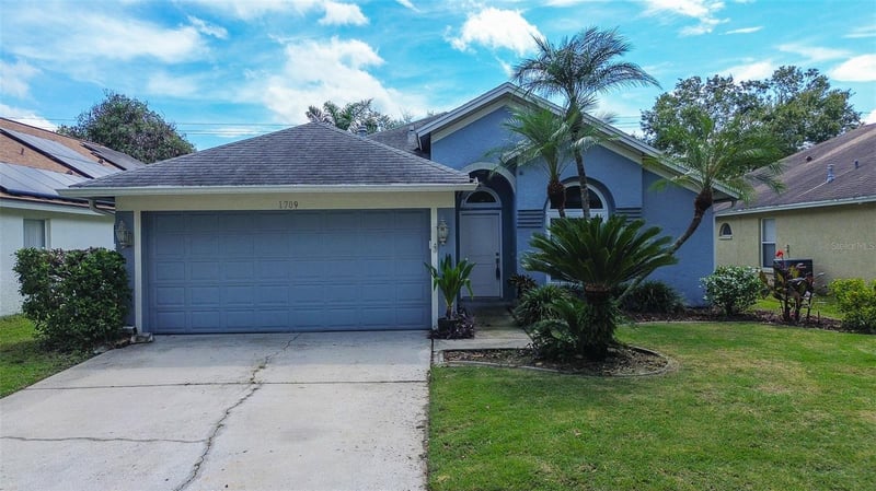 1709 Scotch Pine Dr, Brandon, FL 33511