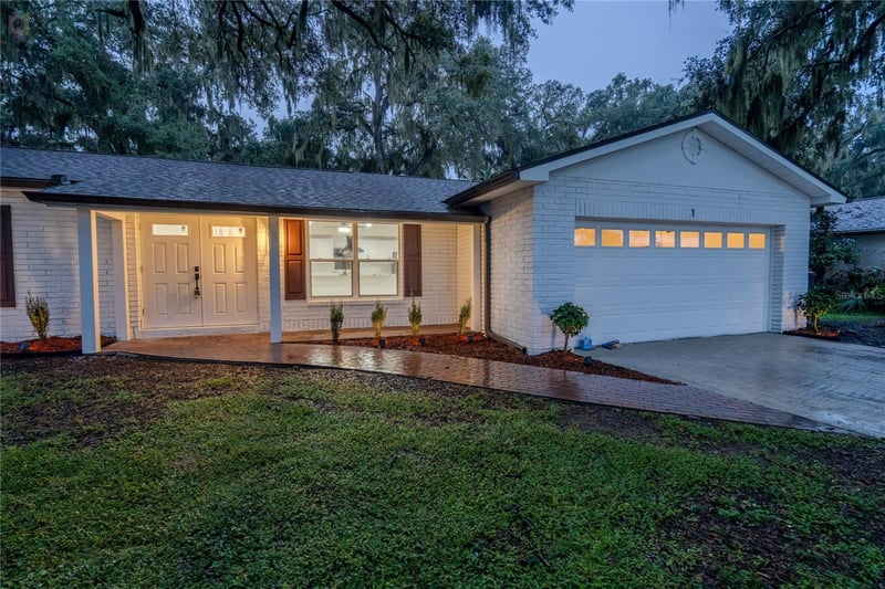 611 Rooks Rd, Seffner, FL 33584