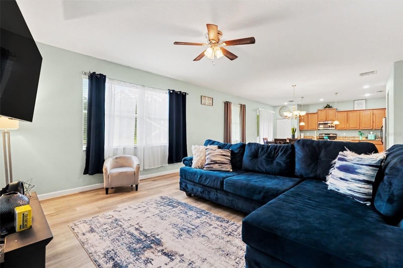 20443 Autumn Fern Ave, Tampa, FL 33647