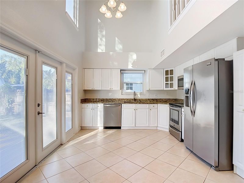 607 Breezeway Ct, Brandon, FL 33511