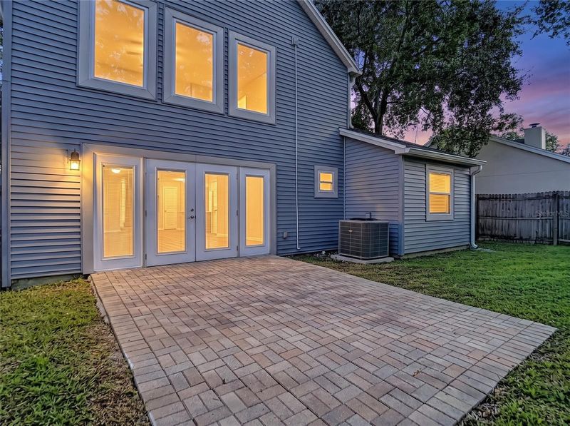 607 Breezeway Ct, Brandon, FL 33511