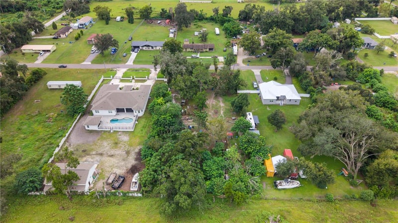 9714 Ellison Rd, Thonotosassa, FL 33592