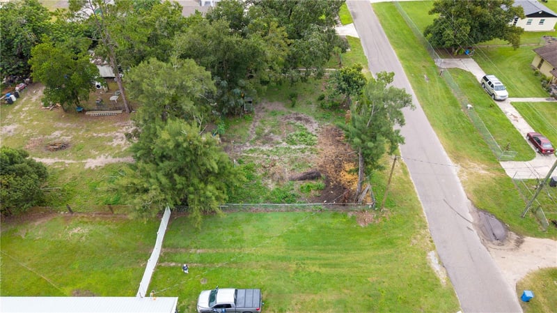 9714 Ellison Rd, Thonotosassa, FL 33592