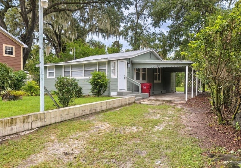 1204 N Morningside Dr, Plant City, FL 33563