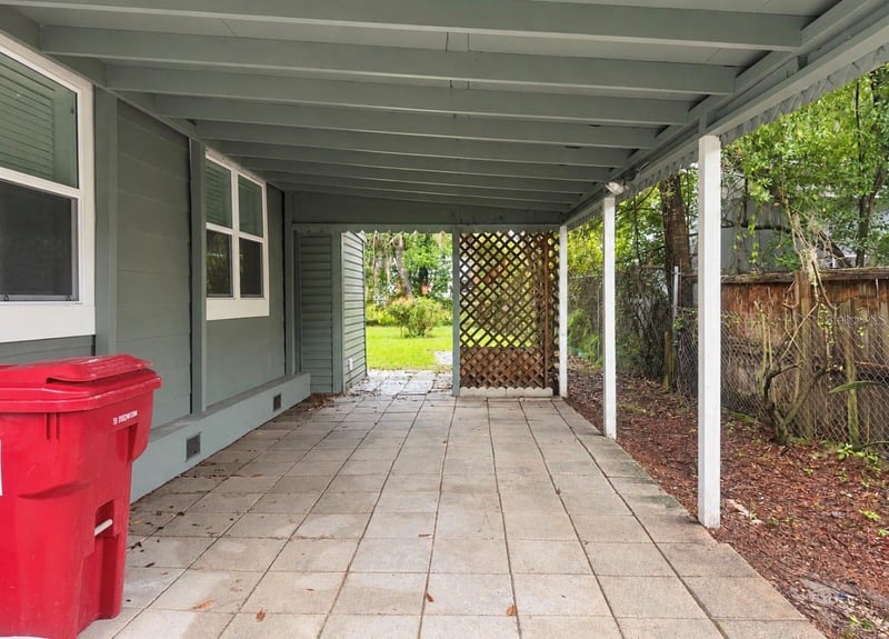 1204 N Morningside Dr, Plant City, FL 33563