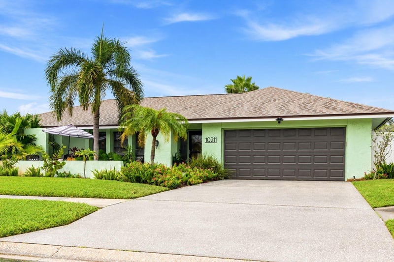 10211 139th St, Largo, FL 33774