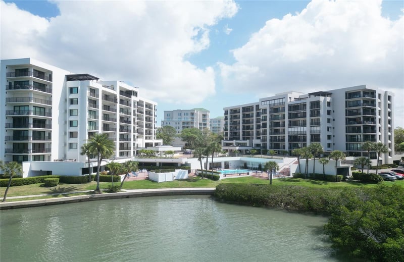 8 Belleview Blvd #702, Belleair, FL 33756