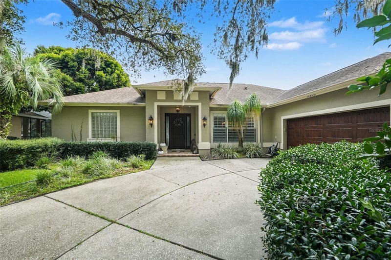 16809 Windsor Park Dr, Lutz, FL 33549