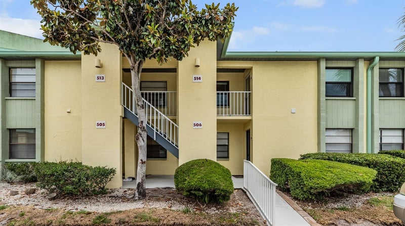 6125 113th St #514, Seminole, FL 33772