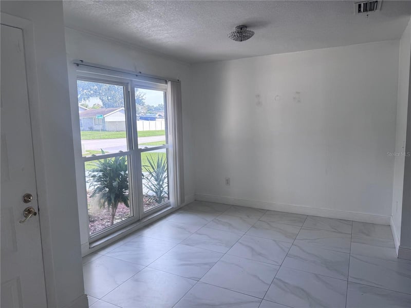 5208 Carrollwood Meadows Dr, Tampa, FL 33625