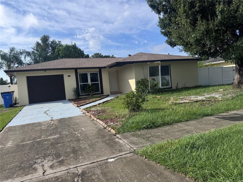5208 Carrollwood Meadows Dr, Tampa, FL 33625