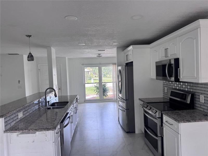 5208 Carrollwood Meadows Dr, Tampa, FL 33625