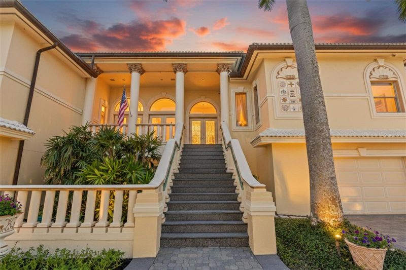 964 Monte Cristo Blvd, Tierra Verde, FL 33715