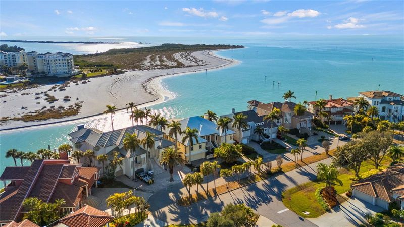 964 Monte Cristo Blvd, Tierra Verde, FL 33715