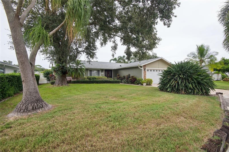13511 Rustic Pines Blvd S, Seminole, FL 33776