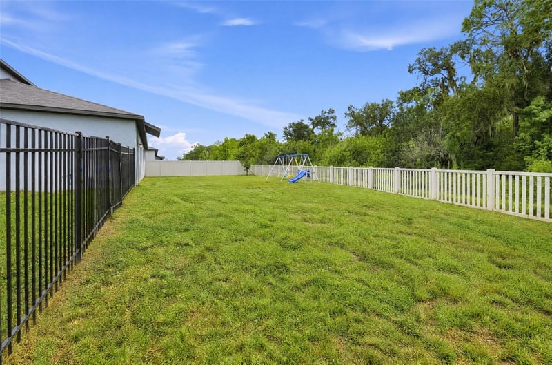4974 Eagle Rock Dr, Wimauma, FL 33598