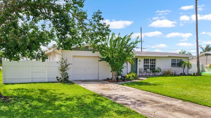 500 Florida Cir S, Apollo Beach, FL 33572