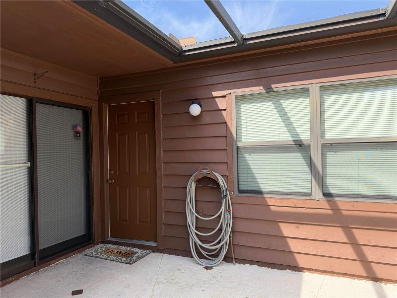 2904 Oak Ln, Bradenton, FL 34209