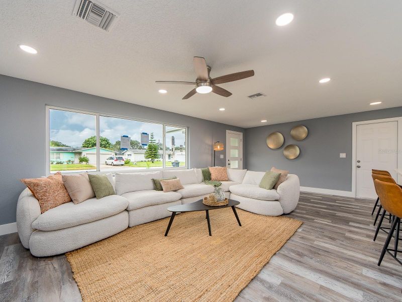 1825 Yale Dr, Clearwater, FL 33765