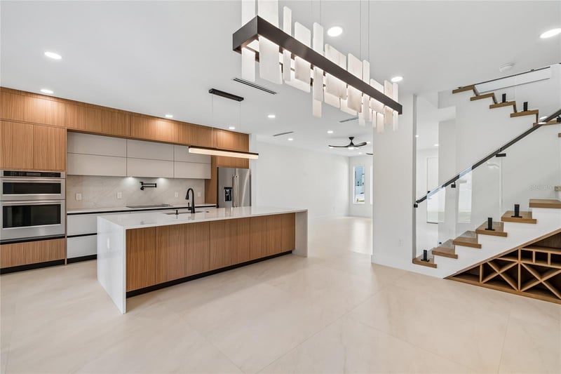 2307 N Elcoe Dr, Tampa, FL 33603